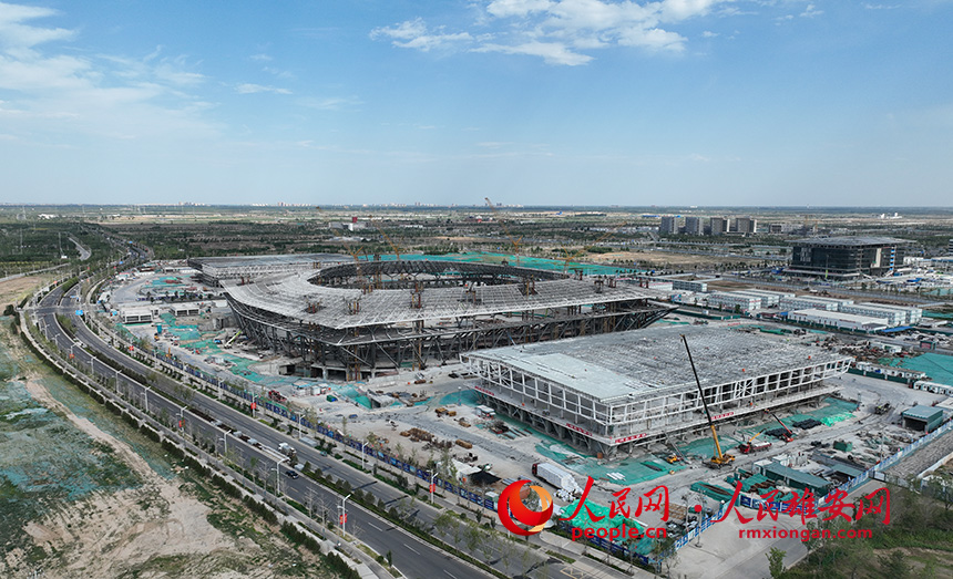 航拍雄安體育中心項目建設(shè)現(xiàn)場。人民網(wǎng) 李兆民攝